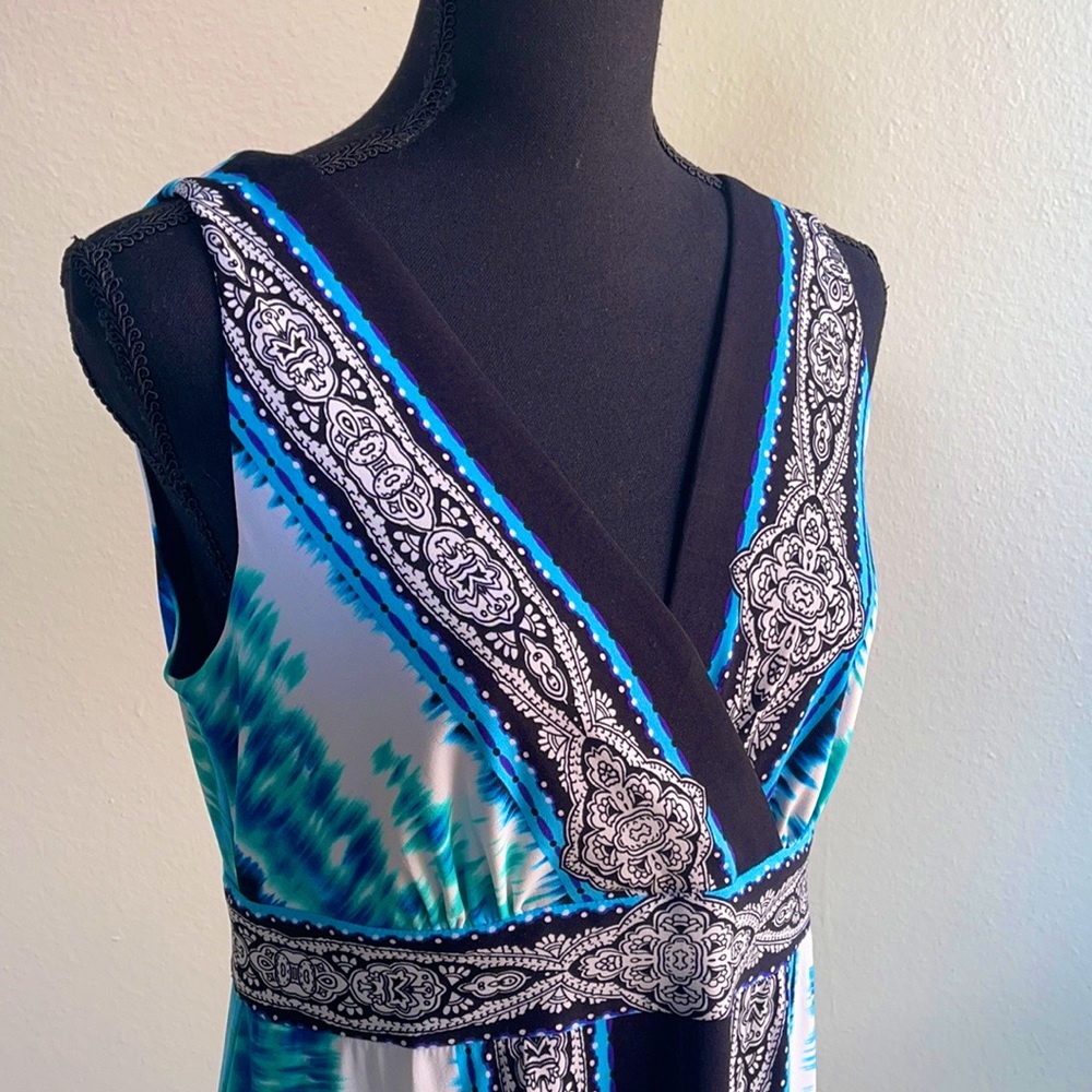 V-Neck Print Maxi Dress